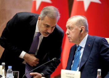 Τουρκία: Μήνυμα Φιντάν προς την Αθήνα – «Να μετατρέψουμε το Αιγαίο σε θάλασσα ειρήνης»