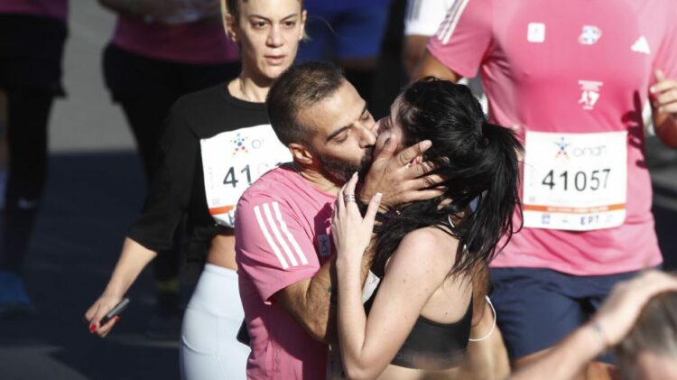 Το μαραθώνιο… φιλί – Ξεχωριστές εμφανίσεις και μηνύματα στη μεγάλη γιορτή του κλασικού αθλητισμού (photos)