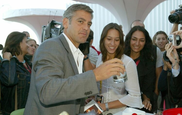 Εκλογές ΗΠΑ: Γιατί οι Δημοκρατικοί κατηγορούν και τον Τζορτζ Κλούνεϊ για την ήττα;