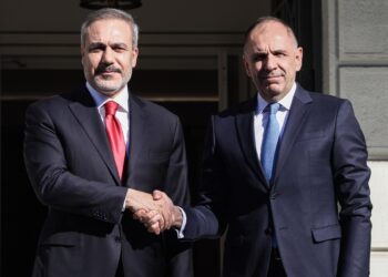 Ολοκληρώθηκε η συνάντηση Γεραπετρίτη – Φιντάν: «Δεν λύθηκαν όλα τα προβλήματα, σκοπός μας να φέρουμε κοντά τους δύο λαούς»