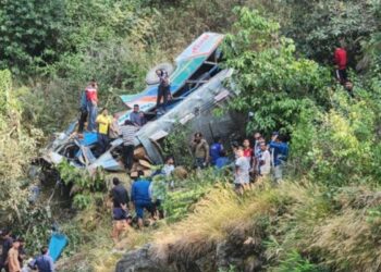 Τραγωδία στην Iνδία: Λεωφορείο έπεσε σε φαράγγι – Τουλάχιστον 36 νεκροί και αρκετοί τραυματίες