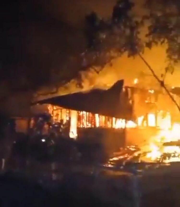 Ηφαιστειακές εκρήξεις στην ανατολική Ινδονησία -Τουλάχιστον έξι νεκροί