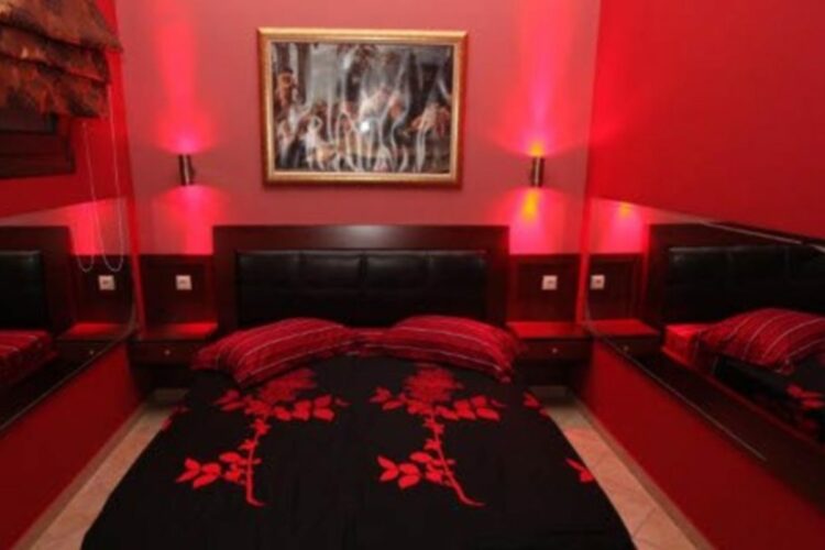 Οίκοι Ανοχής