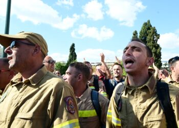εποχικοί πυροσβέστες