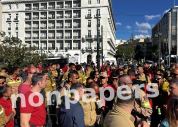 Εποχικοί πυροσβέστες