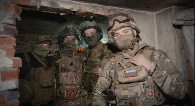 Ρωσία – NYT: Η Μόσχα συγκέντρωσε 50.000 στρατιώτες – μεταξύ τους και Βορειοκορεάτες – για να αντεπιτεθεί στο Κουρσκ