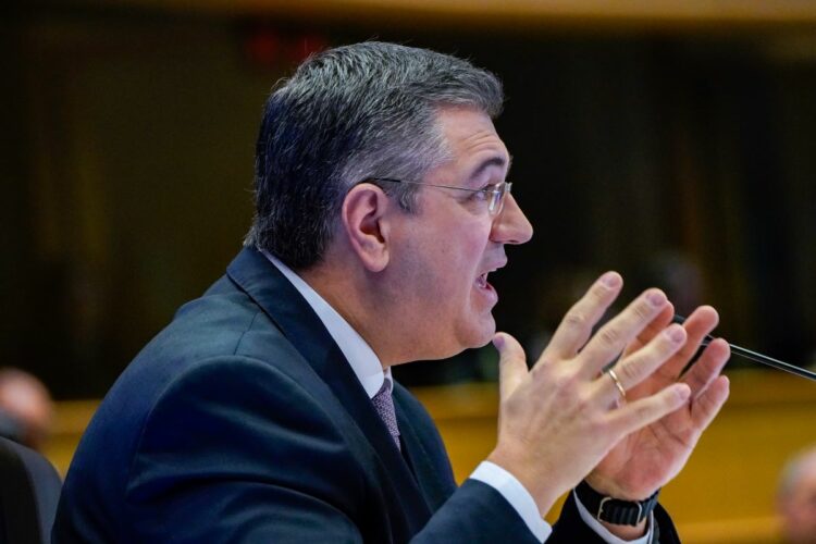 Έλληνες ευρωβουλευτές διέκοψαν την ακρόαση του Τζιτζικώστα λόγω Τεμπών