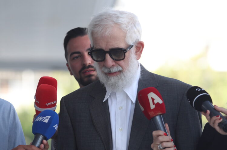 Φιλιππίδης: Έχω κάνει λάθη αλλά δε βίασα (video)