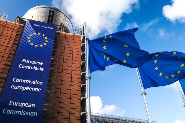 ΕΕ - Κομισιόν