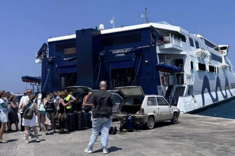 Τουρισμός - Ακτοπλοϊκά