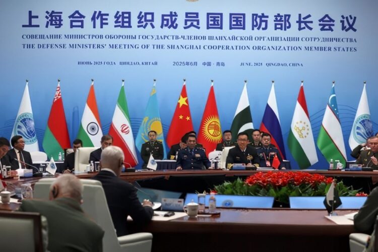 Κίνα, Ρωσία, Ιράν: Η τριμερής σκηνή της Ανατολής