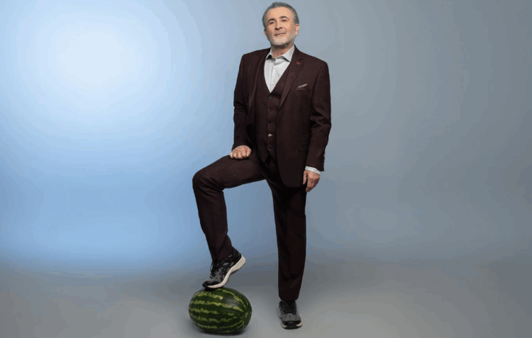 Έρχεται το τελευταίο «Αλ Τσαντίρι Νιουζ» με τον Λάκη Λαζόπουλο