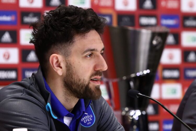 Προσγειώθηκε στην Αθήνα ο Μίσιτς και έκανε δηλώσεις για τον Ολυμπιακό