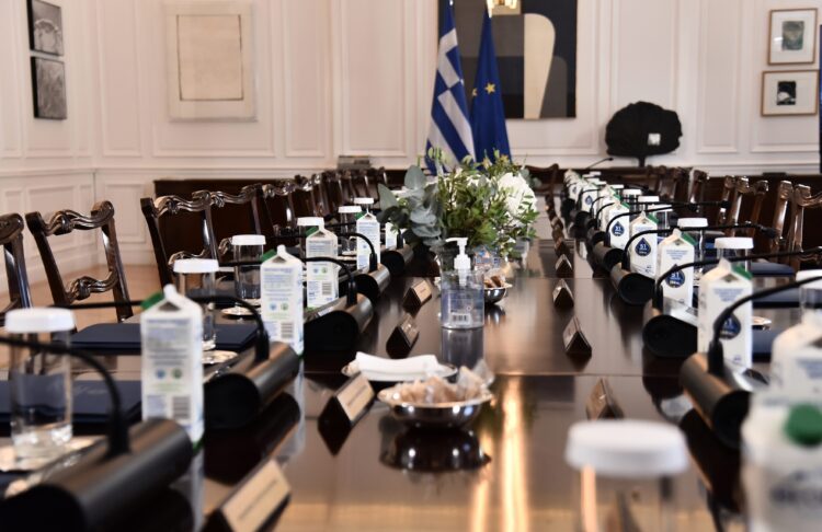 Μίνι ανασχηματισμός σε χρόνο ρεκόρ…