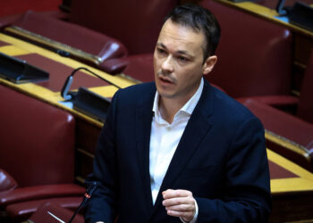 Ζαμπάρας: Έχετε μετατρέψει το νόμο για την Ενεργειακή Κοινότητα σε ένα άψυχο κουφάρι