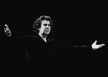 Η Καλαμάτα τιμά τον Μίκη Θεοδωράκη