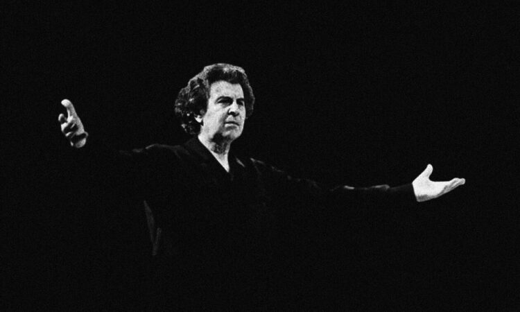 Η Καλαμάτα τιμά τον Μίκη Θεοδωράκη