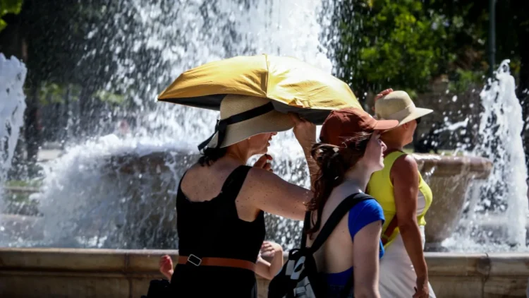 Καιρός: Έρχεται καύσωνας με θερμοκρασίες άνω των 40 βαθμών