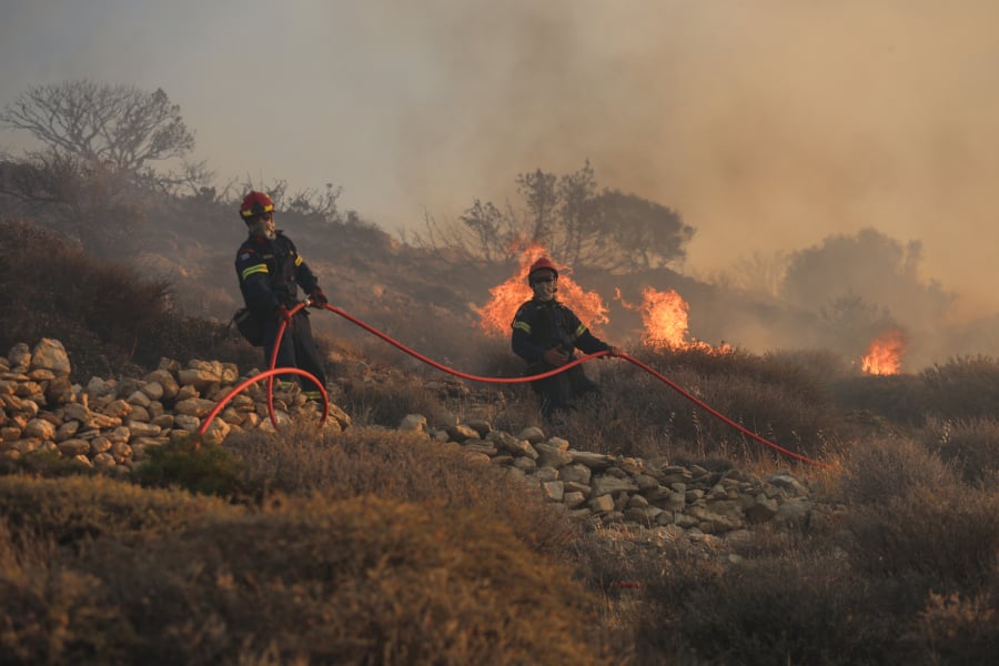 Ιεράπετρα: Καταστροφή χωρίς τέλος, καμένα σπίτια, ζώα και 12.000 στρέμματα γης