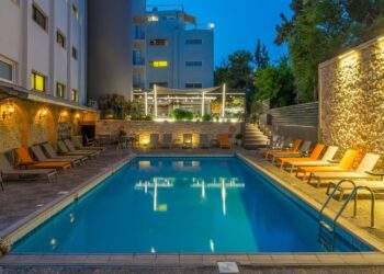 Ξενοδοχείο - Ξενοδοχεία - Υπερωρίες