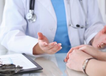 Γιατρός - Καρκίνος: Ο «πόλεμος» που δεν κερδήθηκε, αλλά προχωρά νικηφόρα