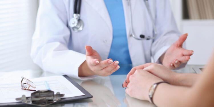 Γιατρός - Καρκίνος: Ο «πόλεμος» που δεν κερδήθηκε, αλλά προχωρά νικηφόρα