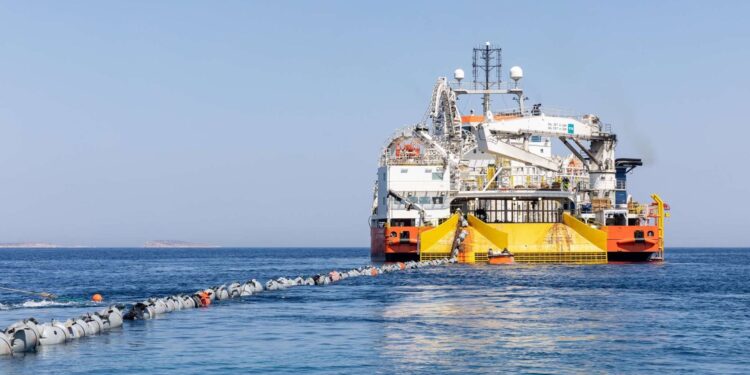 Στο κόκκινο η διασύνδεση Κρήτης & Κύπρου: Προς παύση εργασιών η Nexans τον Αύγουστο