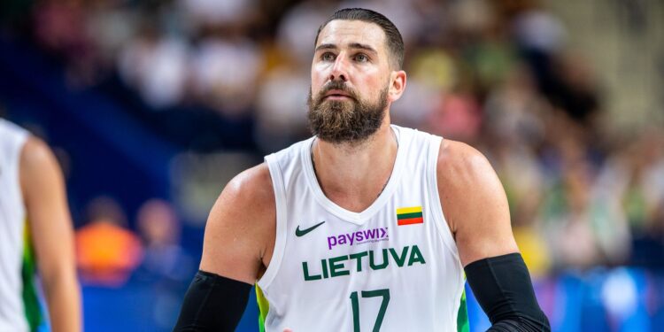 Βαλαντσιούνας