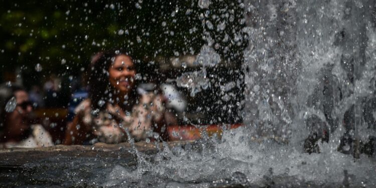 καιρός- καύσωνας