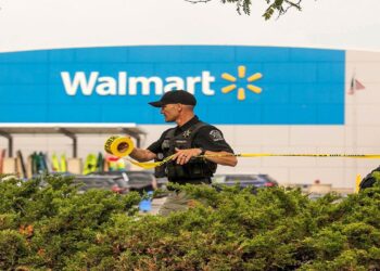 Μακελειό έξω από σούπερ μάρκετ στο Μίσιγκαν: 11 άνθρωποι μαχαιρώθηκαν