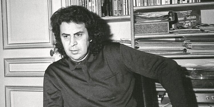 Μίκης Θεοδωράκης