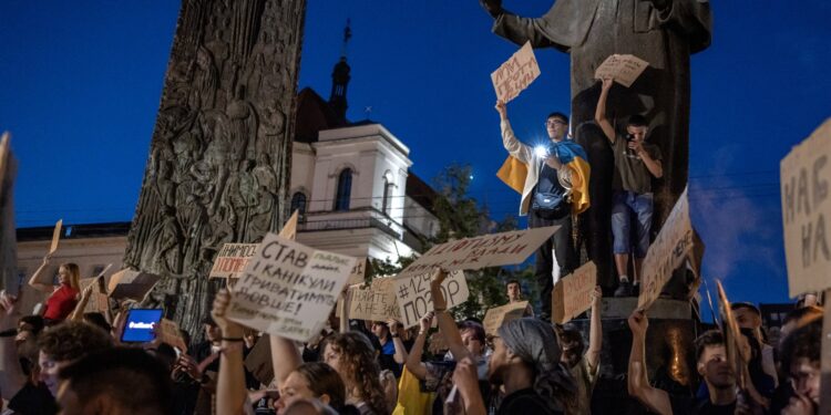 Ουκρανία διαδήλωση κατά του Ζελένσκι