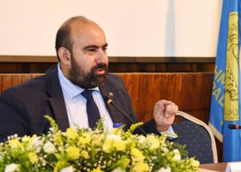 Ο Δήμαρχος Κυθήρων Στράτος Χαρχαλάκης