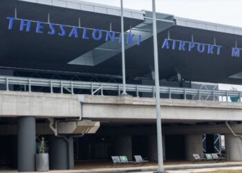 Ακινητοποιήθηκε λόγω βλάβης αεροσκάφος της Πυροσβεστικής στο αεροδρόμιο «Μακεδονία»