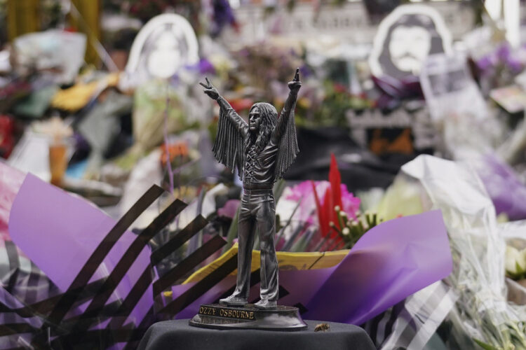 Όζι Όσμπορν