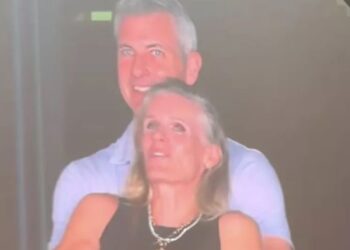 Σε διαθεσιμότητα ο CEO της Astronomer – «Πλήρωσε» τις αγκαλιές με υπάλληλο της εταιρείας