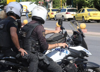 Ποιος είναι ο Έλληνας TikToker που εκβίαζε επιχειρηματίες