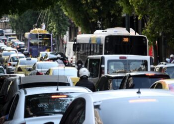 Ανασφάλιστα οχήματα χωρίς ΚΤΕΟ και τέλη κυκλοφορίας – «Ραβασάκια» σε 450.000 παραβάτες