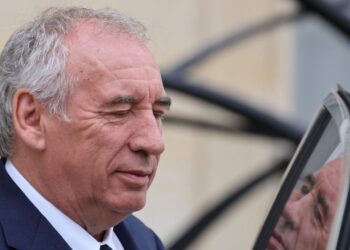 Μπαϊρού - Γαλλία