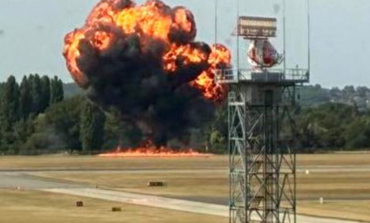 Συντριβή αεροπλάνου στο αεροδρόμιο του Σάουθεντ: Τέσσερις νεκροί