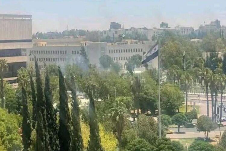 Ισραηλινά χτυπήματα στο αρχηγείο του Γενικού Επιτελείου Στρατού της Συρίας