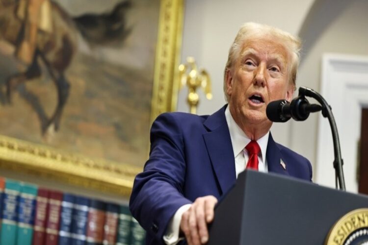 Ντόναλντ Τραμπ: «Ήδη στέλνονται όπλα στην Ουκρανία»