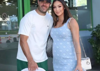 Πήρε εξιτήριο από το μαιευτήριο η Δώρα Παντέλη