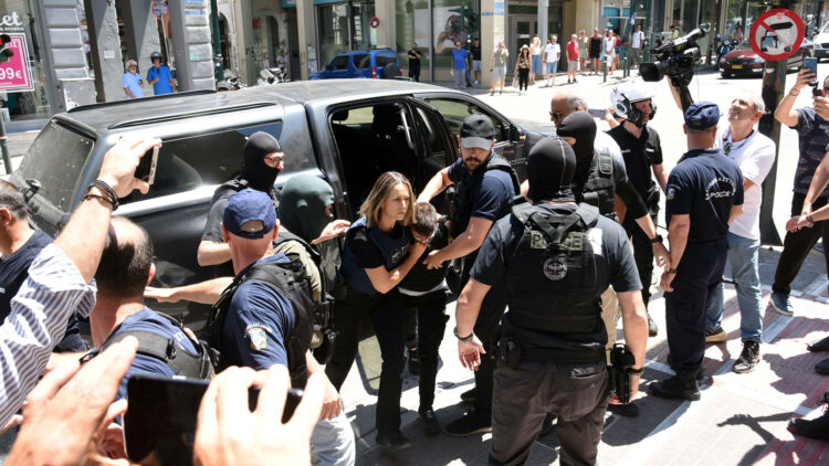 Μουρτζούκου