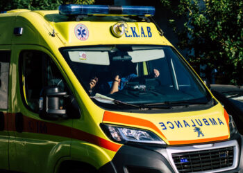 Τροχαίο ατύχημα με τρία οχήματα στη λεωφόρο Ποσειδώνος