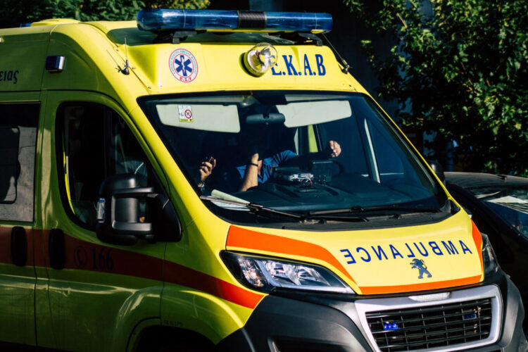 Τροχαίο ατύχημα με τρία οχήματα στη λεωφόρο Ποσειδώνος