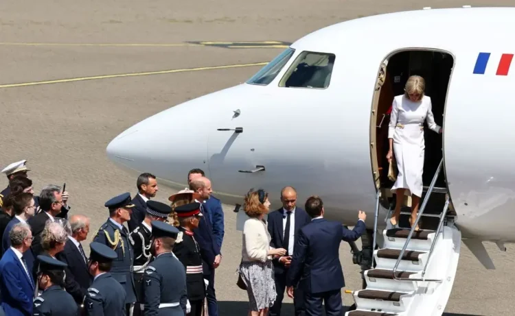 Εμανουέλ Μακρόν: Κι άλλο επεισόδιο με την Μπριζίτ