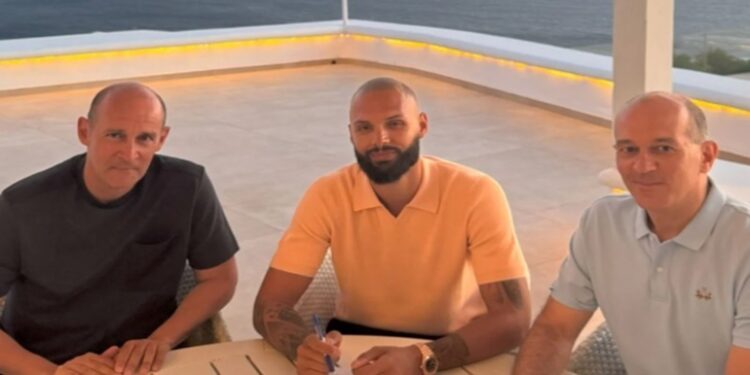 Για πάντα στο λιμάνι ο Φουρνιέ!