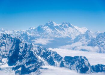 Κι όμως, η κλιματική αλλαγή μπορεί να κουνήσει μέχρι και τα βουνά