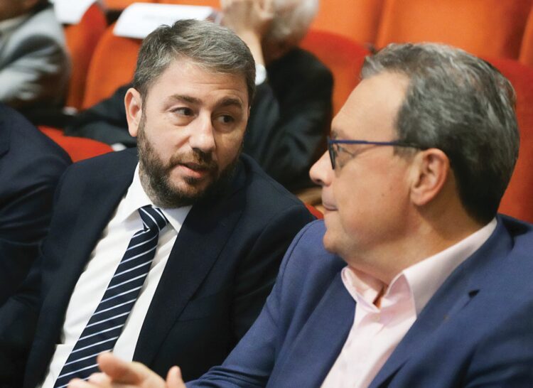 Το κοινό και το κενό της κεντροαριστεράς – Γιατί καθυστερούν οι εξελίξεις στον χώρο;